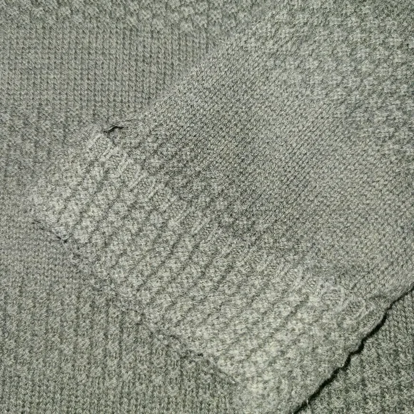 Croft & Barrow 3/4 length sleeve sweater - Picture 8 of 8
